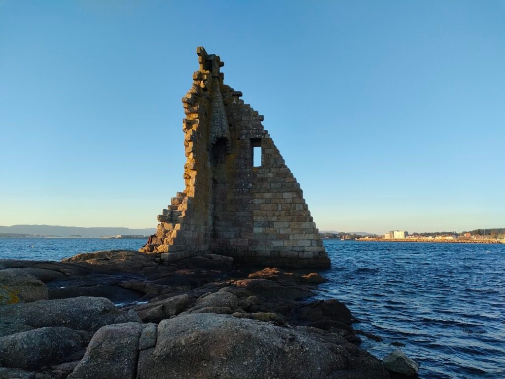 Cambados Torre de San Sadurniño