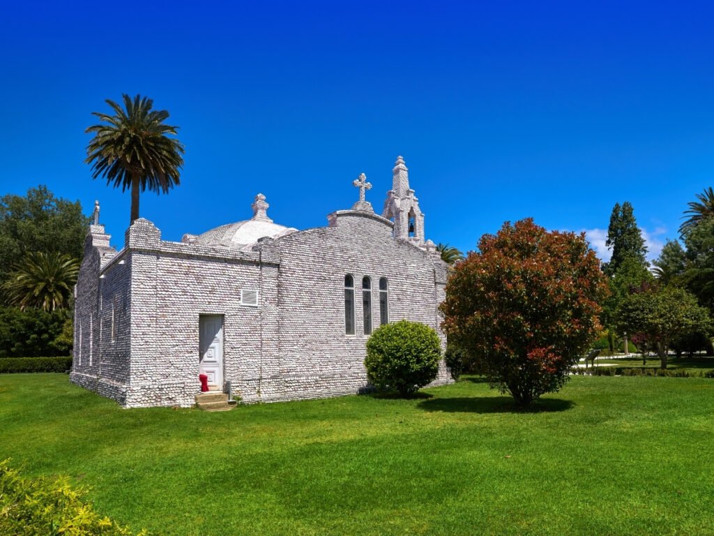 Capilla de las Conchas en la isla de A Toxa O Grove